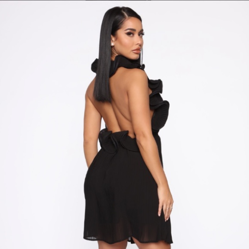 ♠️ Black Ruffle Dress - Picture 3 of 3